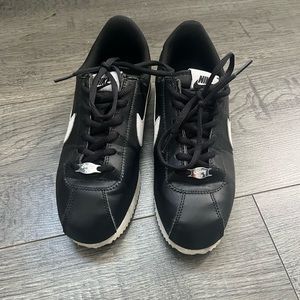 Nike Cortez Kids 6.5Y